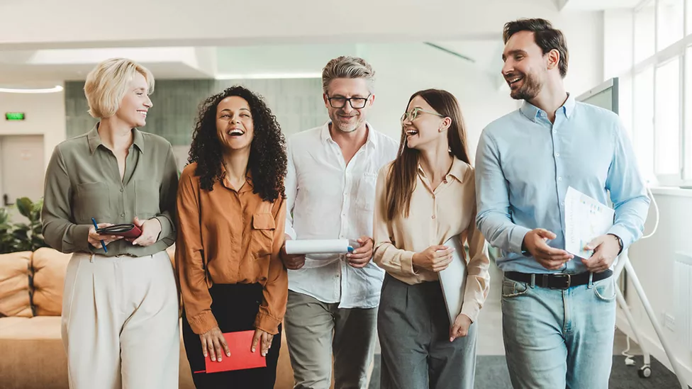 visuel publiredactionnel samsic Stade de l'emploi