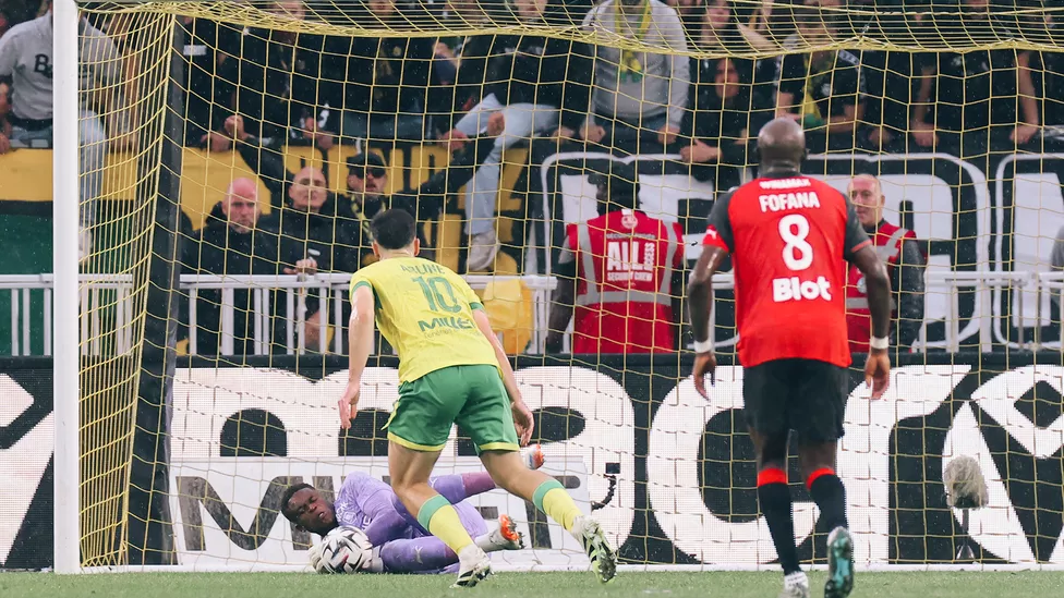 Brice Samba élu Rennais du derby