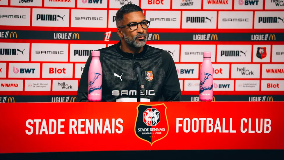 Habib Beye en conférence de presse d'avant-match.
