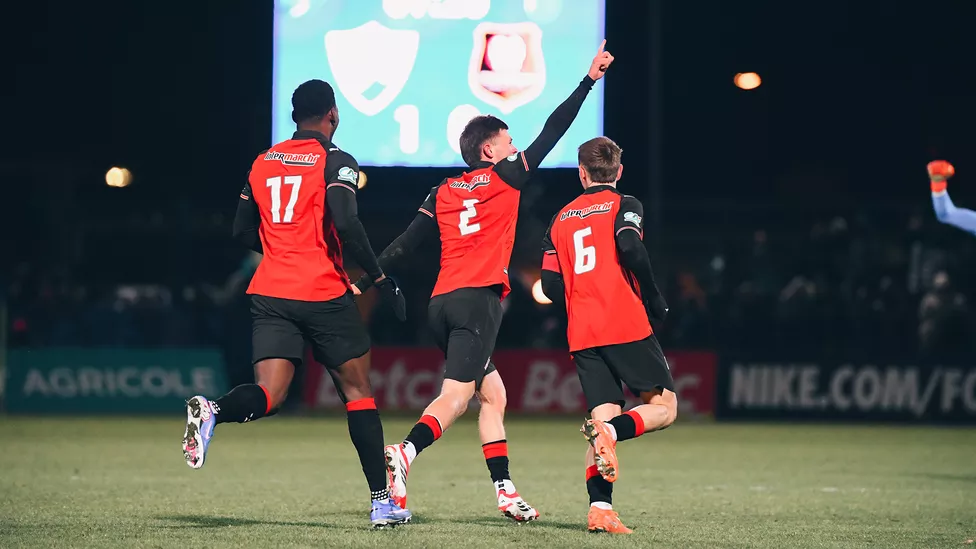 Rennes a réagi et se qualifie (1-3)