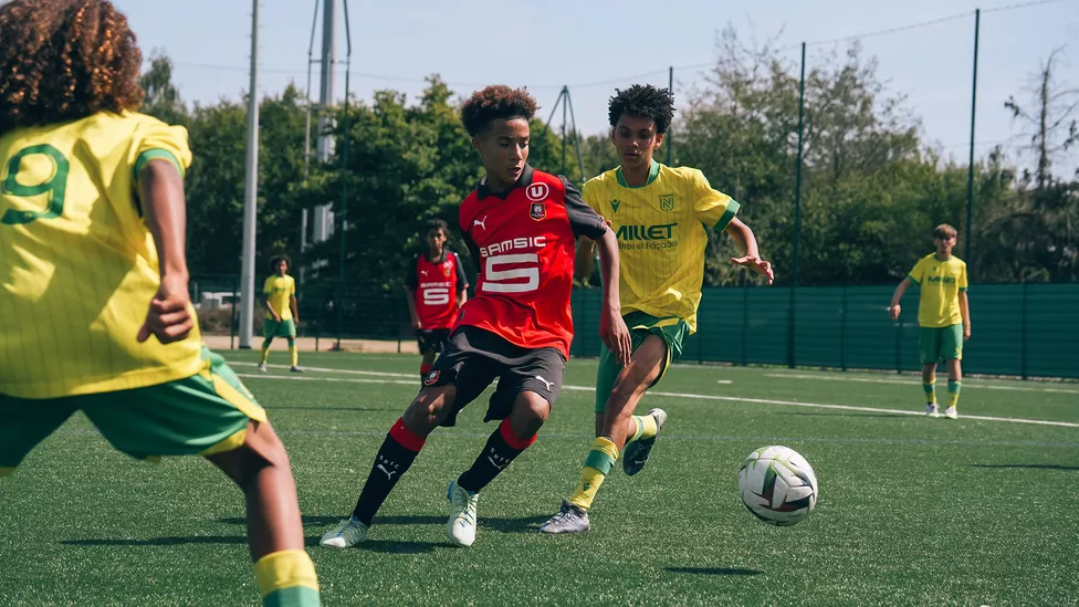 U15
