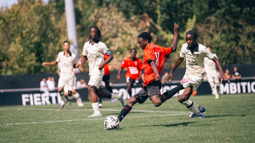 U17