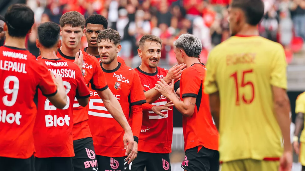 Trois buts et trois points à la maison