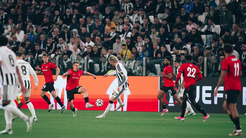 Le résumé vidéo de Juventus FC / SRFC