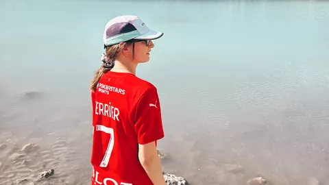 Claire au Lac de Sorapiss (Italie)