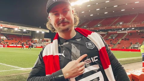 Edgar au Pittodrie Stadium (Aberdeen, Écosse)