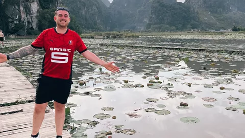 Thibaut (Mua Caves, Ninh Bình, Vietnam)