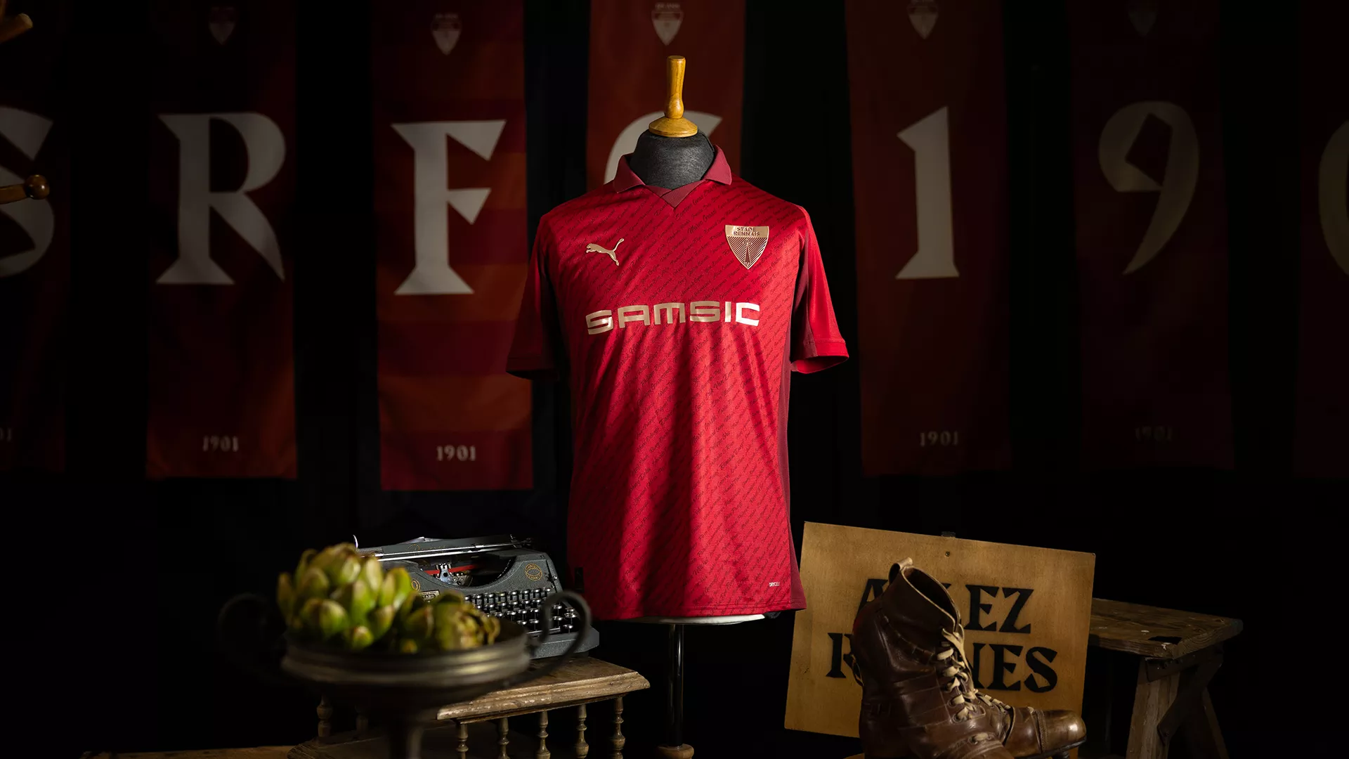 PUMA et le SRFC dévoilent un maillot collector pour les 125 ans du club