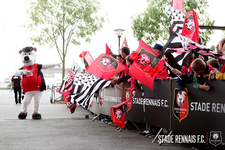 srfc-asnl_20-08-2016_arrivee_des_joueurs.jpg