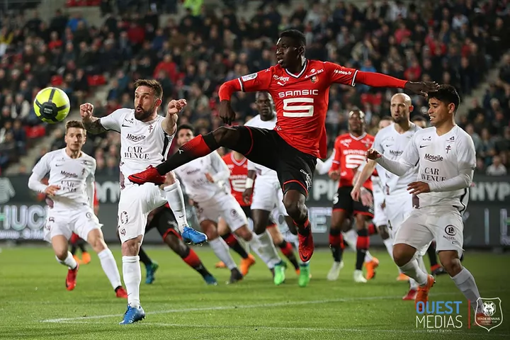srfc_metz033_0.jpg