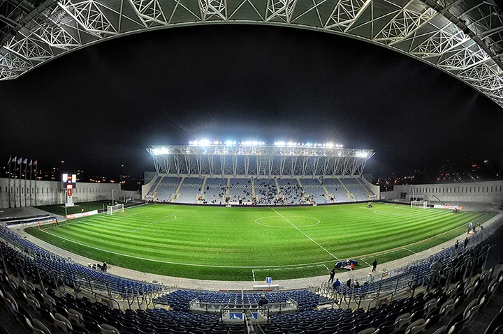 petah_tikva_hamoshava_stadium_2.jpg