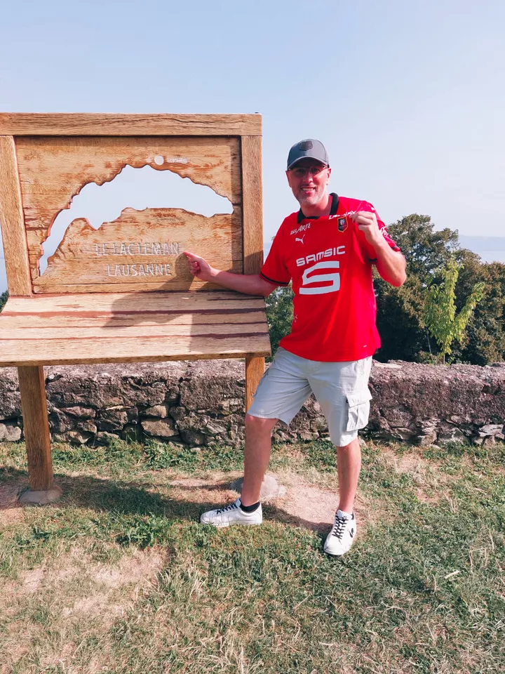 Christophe sur les bords du Lac Léman (Évian-les-Bains)