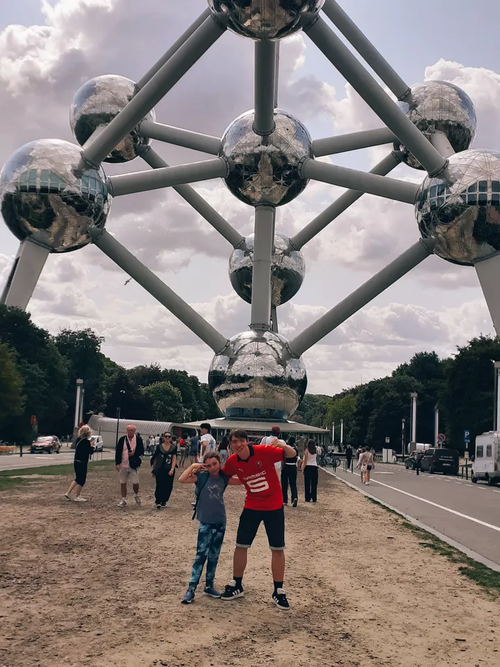 Yanéo et Lyna (Bruxelles)