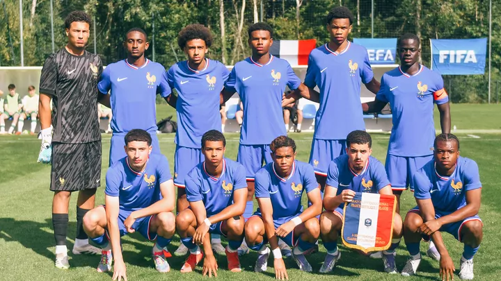 Ayoub Akabou avec l'Equipe de France U19
