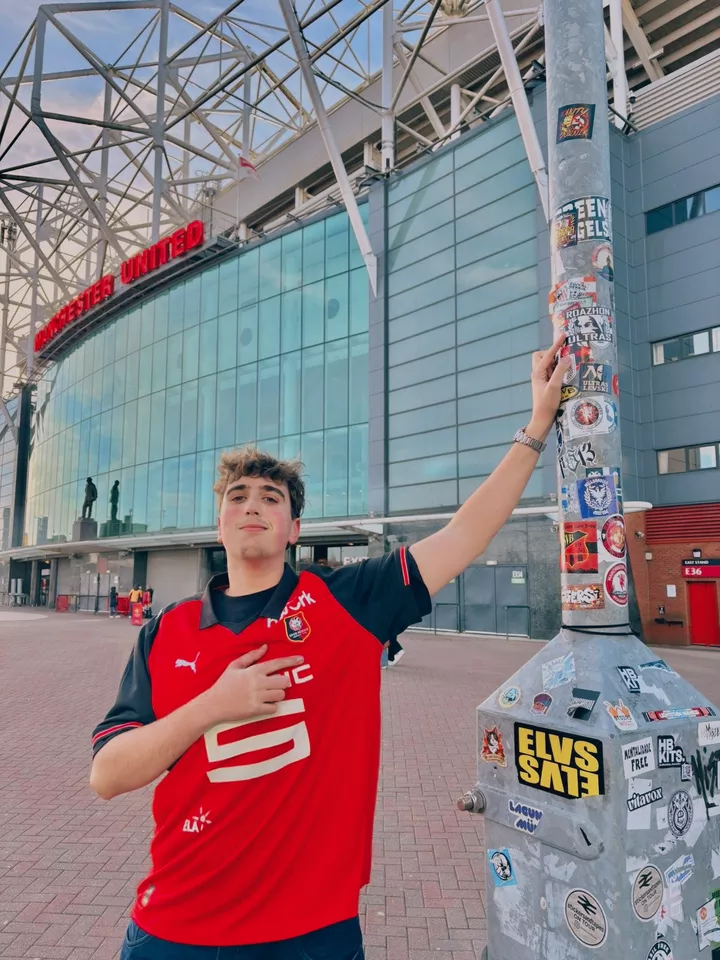 Clovis à Old Trafford (Manchester, Angleterre)