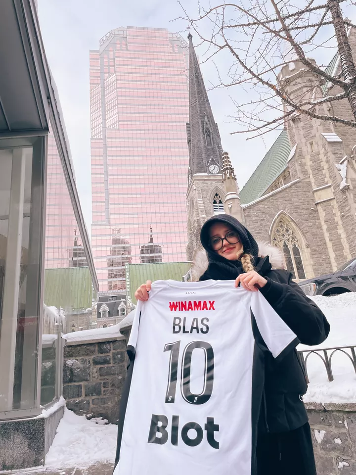 Mona à Montréal (Québec, Canada)