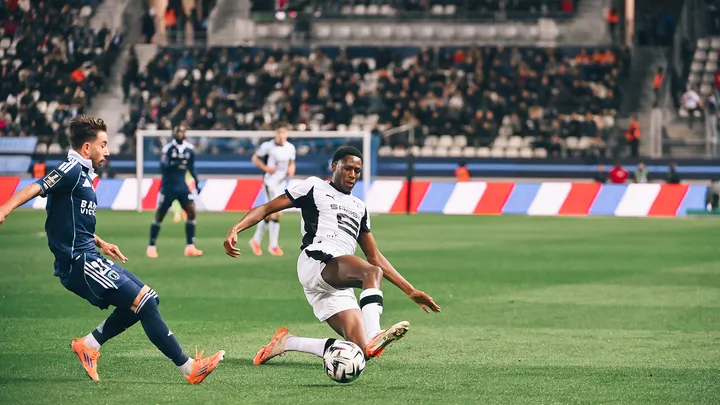 J12 - Les Rouge et Noir enchaînent en terre parisienne (0-1)