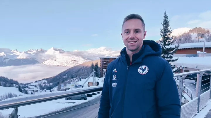 " 𝐉'𝐚𝐢 𝐭𝐨𝐮𝐣𝐨𝐮𝐫𝐬 𝐮𝐧 𝐝𝐫𝐚𝐩𝐞𝐚𝐮 𝐨𝐮 𝐮𝐧 𝐦𝐚𝐢𝐥𝐥𝐨𝐭 𝐑𝐨𝐮𝐠𝐞 𝐞𝐭 𝐍𝐨𝐢𝐫 𝐚𝐯𝐞𝐜 𝐦𝐨𝐢 " | Rencontre avec Lucas Defayet...