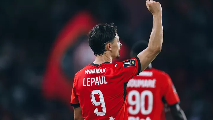 J1 - Estéban Lepaul en mode renard des surfaces pour le but du break | SRFC/PSG