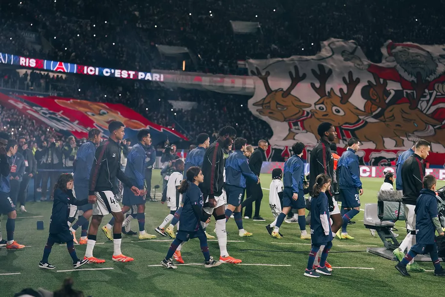 Le coup d'envoi est donné au Parc des Princes !