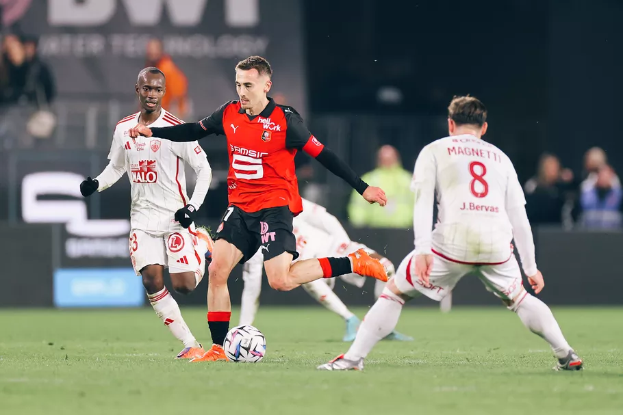 Début de la seconde période (2-1)