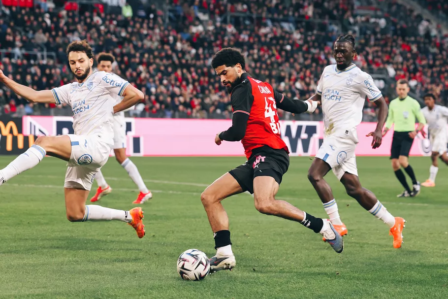 Début de la seconde période (0-1)