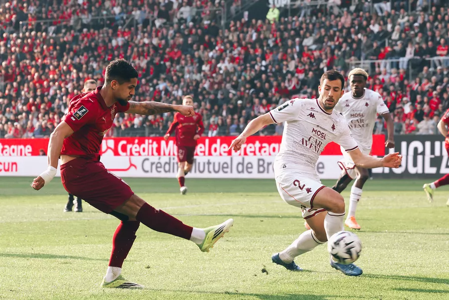 Le premier tir est rennais. 