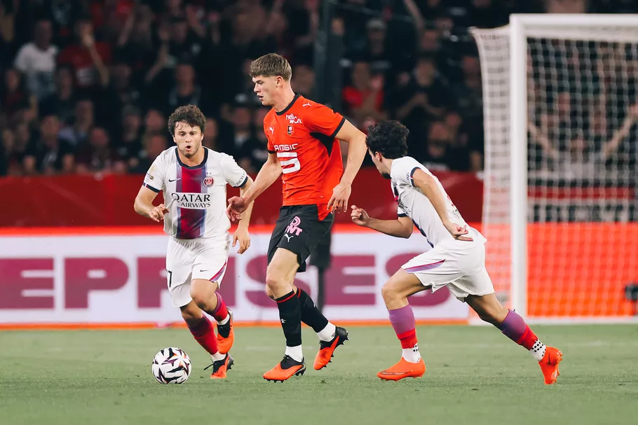 Coup d'envoi de la seconde période (2-0)