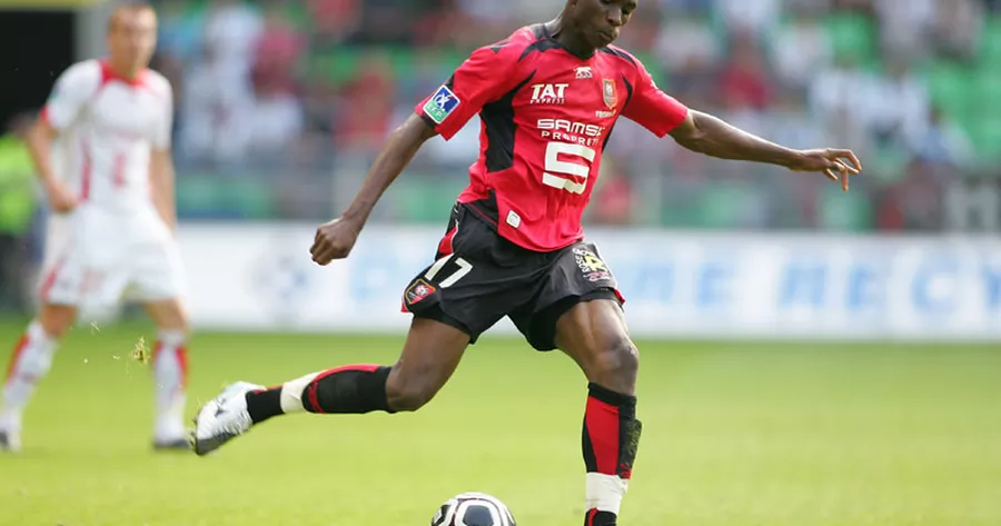 PHOTO DÉDICACÉE FOOTBALL Stade Rennais 2005. Jimmy Briand. SRFC EUR 5,99 - FR