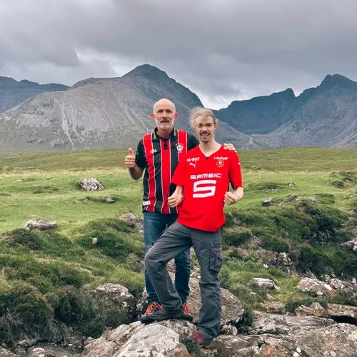 Jérôme et Noé sur lÎle de Skye (Écosse)