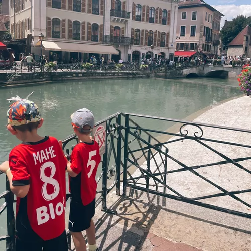 Mahé et Alexis au Lac d'Annecy (Haute-Savoie)