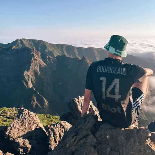 Nathan au sommet du Pico Do Arieiro (Madère)