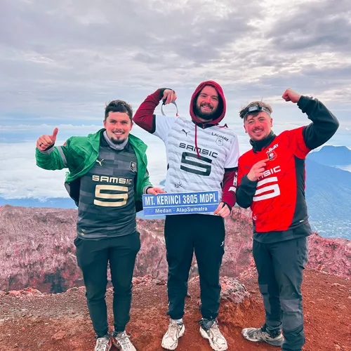 Au Mont Kerinci (Indonésie)