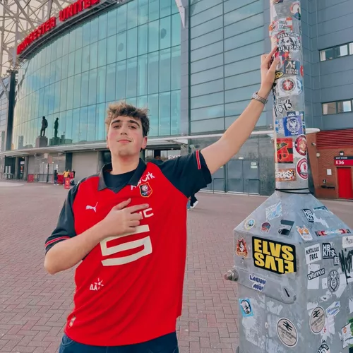 Clovis à Old Trafford (Manchester, Angleterre)
