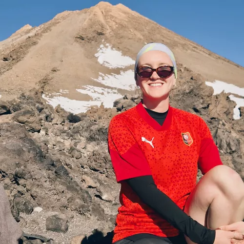 Mathilde sur les hauteurs du volcan Le Teide (îles Canaries)